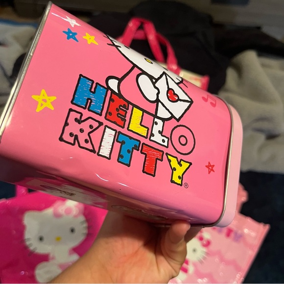 Hello Kitty Bundle - Picture 4 of 11